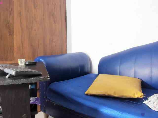 Skinny-Mature webcam