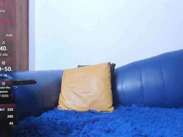 Skinny-Mature webcam