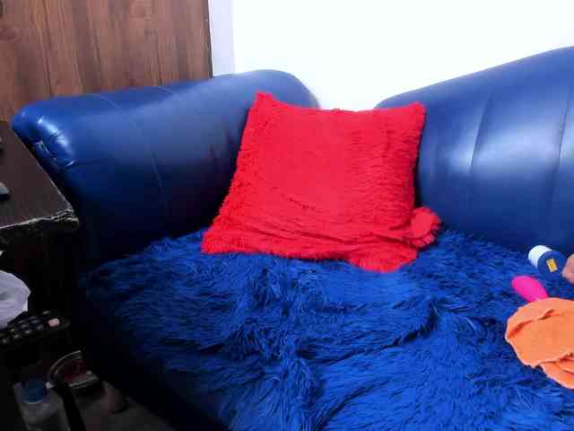 Skinny-Mature webcam