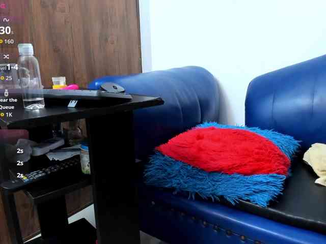 Skinny-Mature webcam