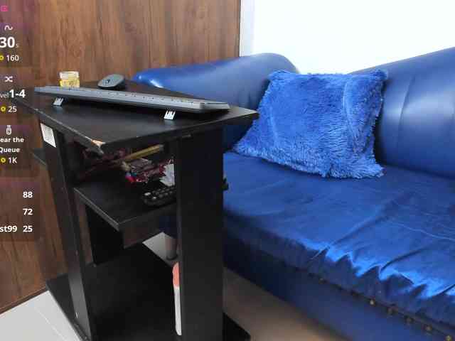 Skinny-Mature webcam