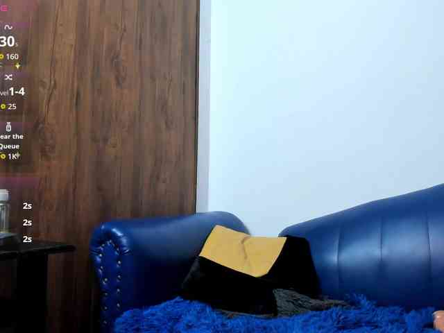 Skinny-Mature webcam