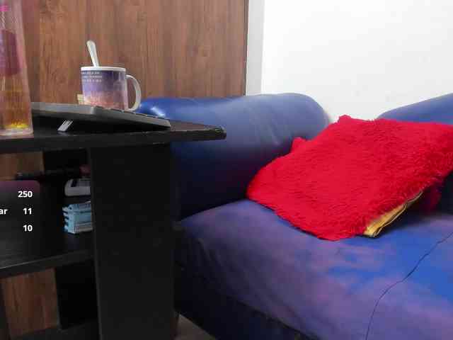 Skinny-Mature Skinny-Mature