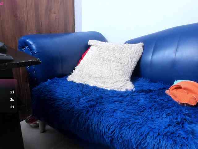 Skinny-Mature webcam