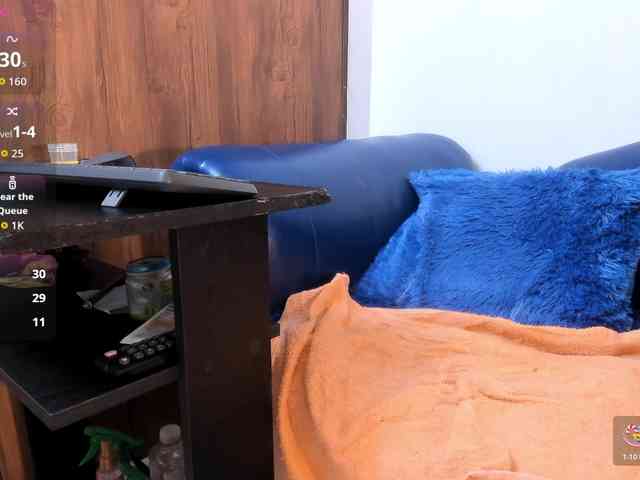 Skinny-Mature Skinny-Mature