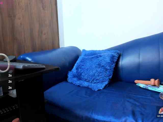 Skinny-Mature webcam