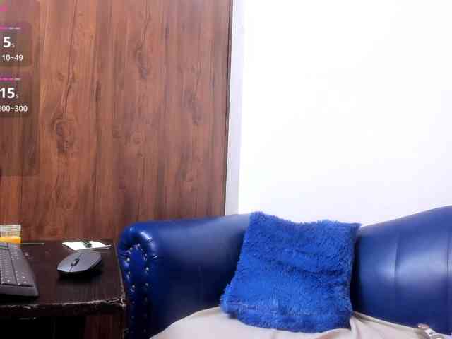 Skinny-Mature webcam