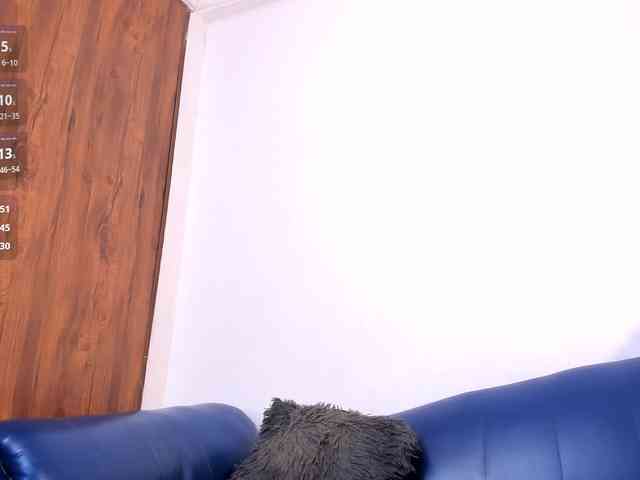 Skinny-Mature webcam