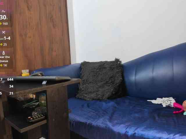 Skinny-Mature webcam