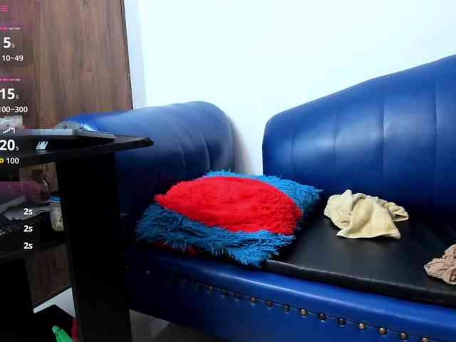 Skinny-Mature webcam