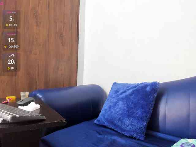 Skinny-Mature webcam