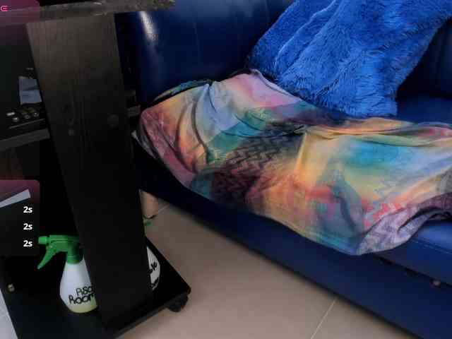 Skinny-Mature webcam