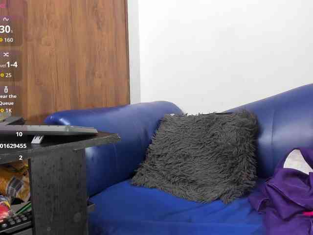 Skinny-Mature webcam