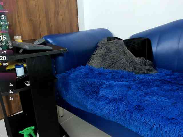 Skinny-Mature webcam