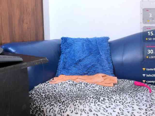 Skinny-Mature webcam