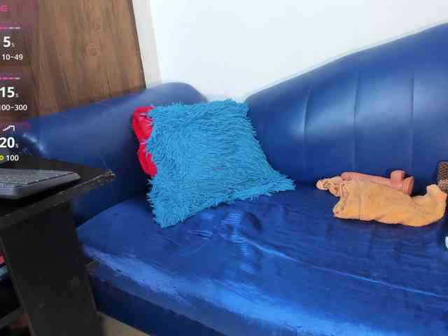 Skinny-Mature webcam