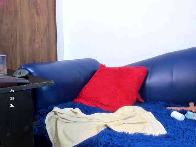 Skinny-Mature webcam