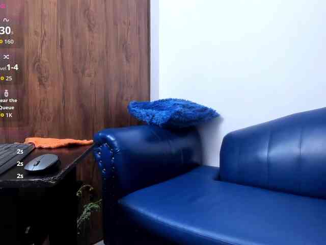 Skinny-Mature webcam