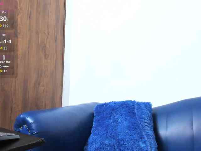 Skinny-Mature webcam