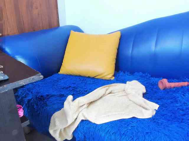 Skinny-Mature webcam