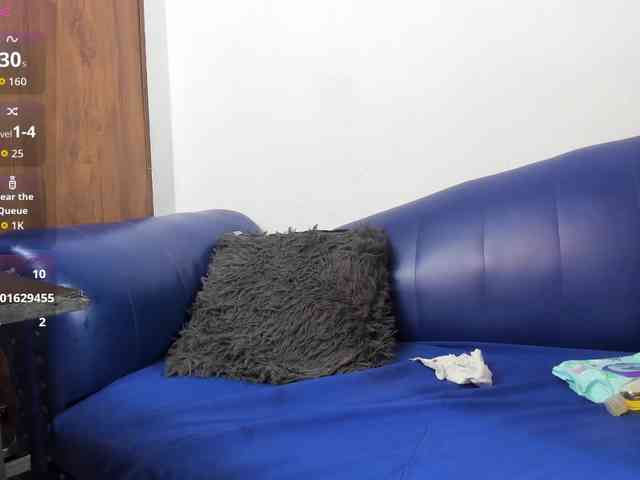 Skinny-Mature webcam