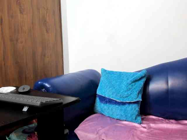 Skinny-Mature webcam