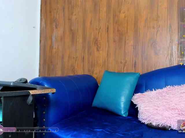 Skinny-Mature webcam