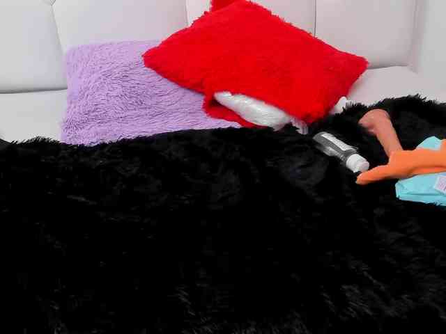 Skinny-Mature webcam