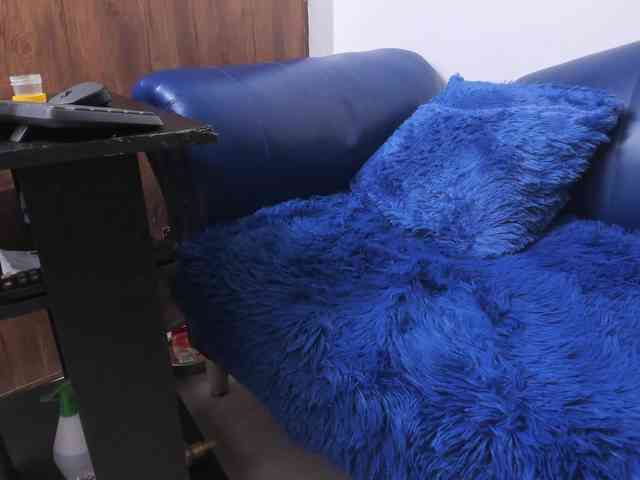 Skinny-Mature webcam