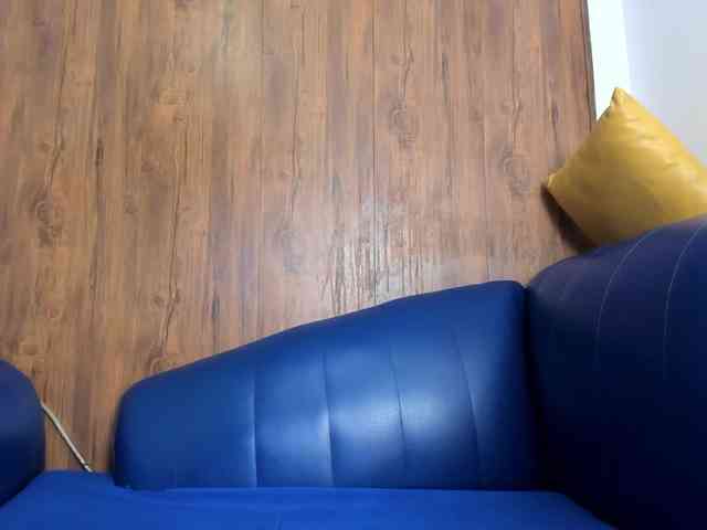 Skinny-Mature webcam
