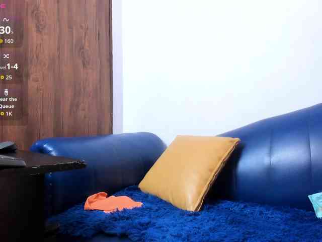 Skinny-Mature webcam