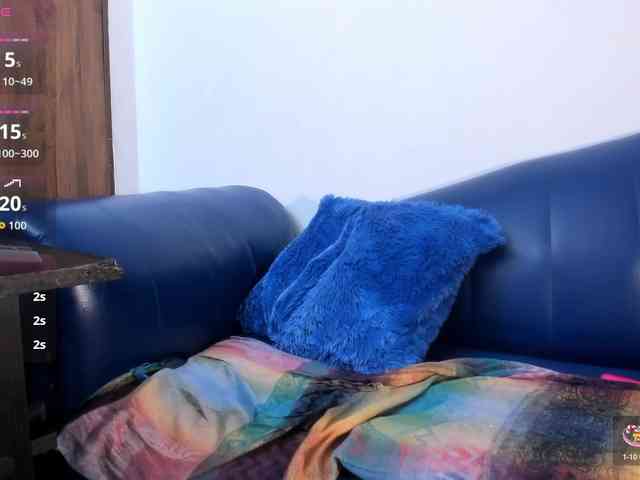 Skinny-Mature webcam