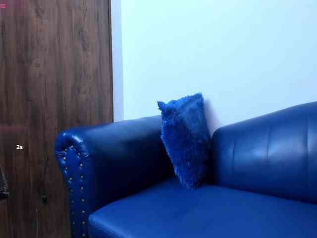 Skinny-Mature webcam