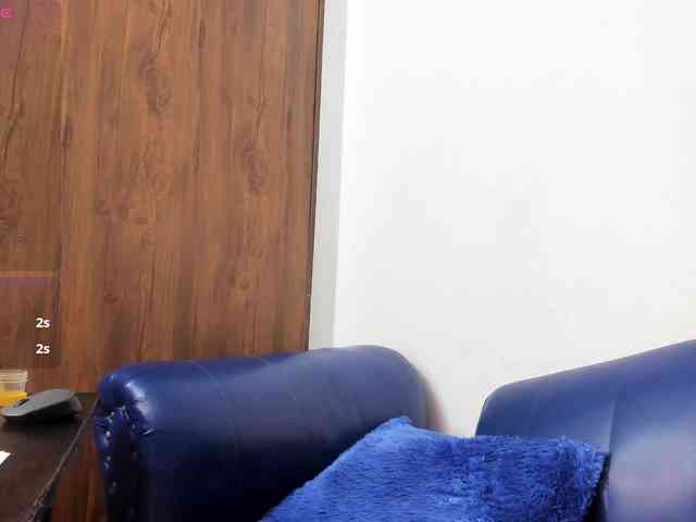 Skinny-Mature webcam