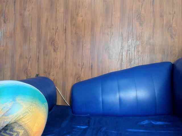 Skinny-Mature webcam