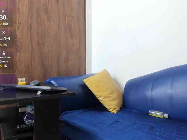 Skinny-Mature webcam