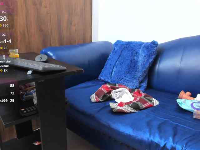 Skinny-Mature webcam