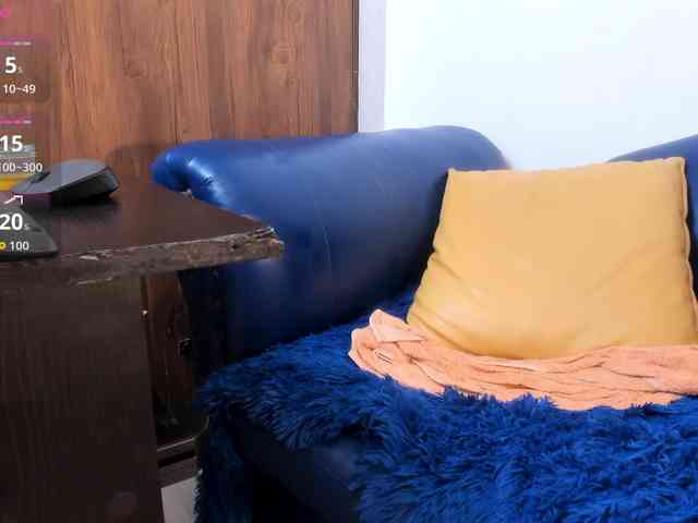 Skinny-Mature webcam