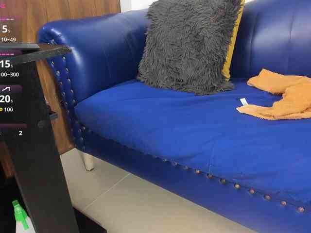 Skinny-Mature webcam