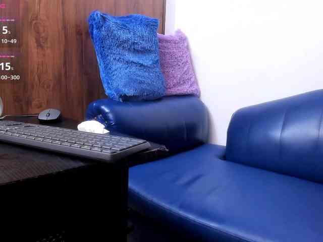 Skinny-Mature webcam