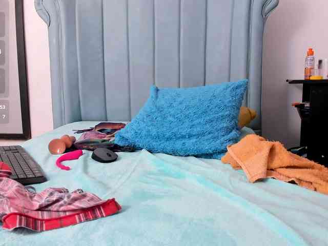 Skinny-Mature webcam