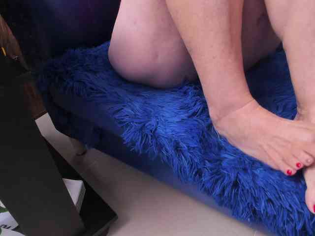 Skinny-Mature webcam