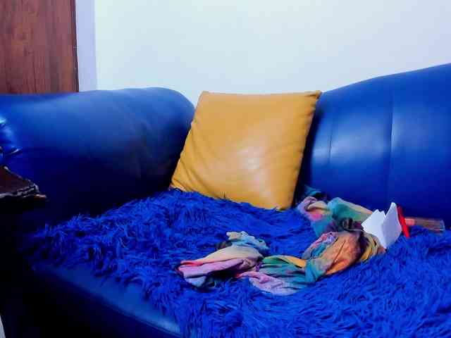 Skinny-Mature Live Webcam on BongaCams