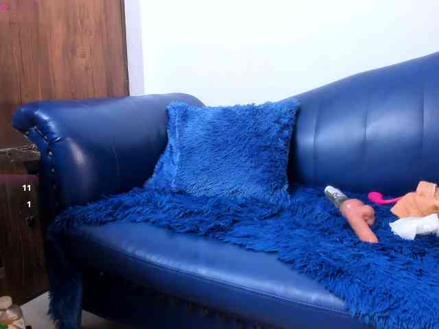 Skinny-Mature webcam