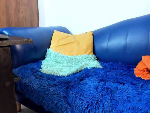 Skinny-Mature webcam