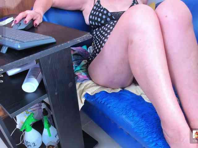 Skinny-Mature webcam