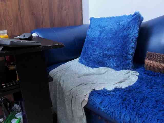 Skinny-Mature webcam