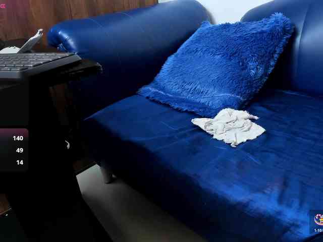 Skinny-Mature webcam