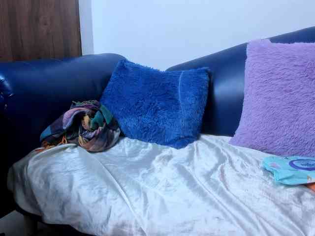 Skinny-Mature Skinny-Mature