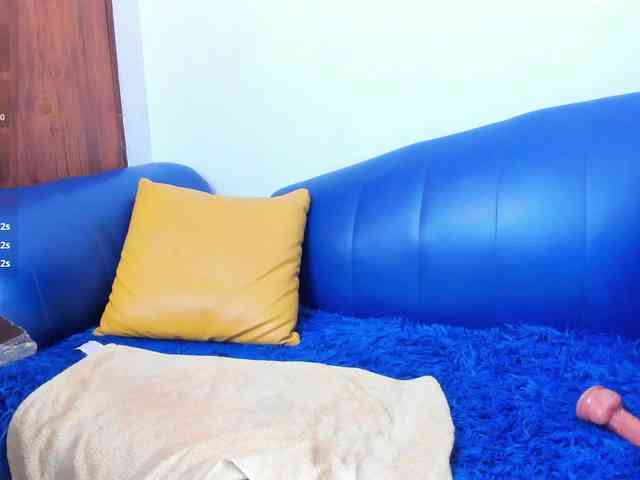 Skinny-Mature webcam